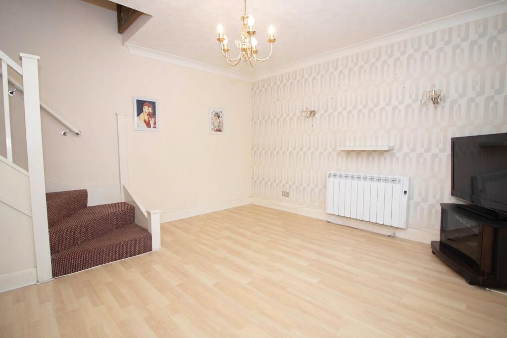House in Watford - View 2