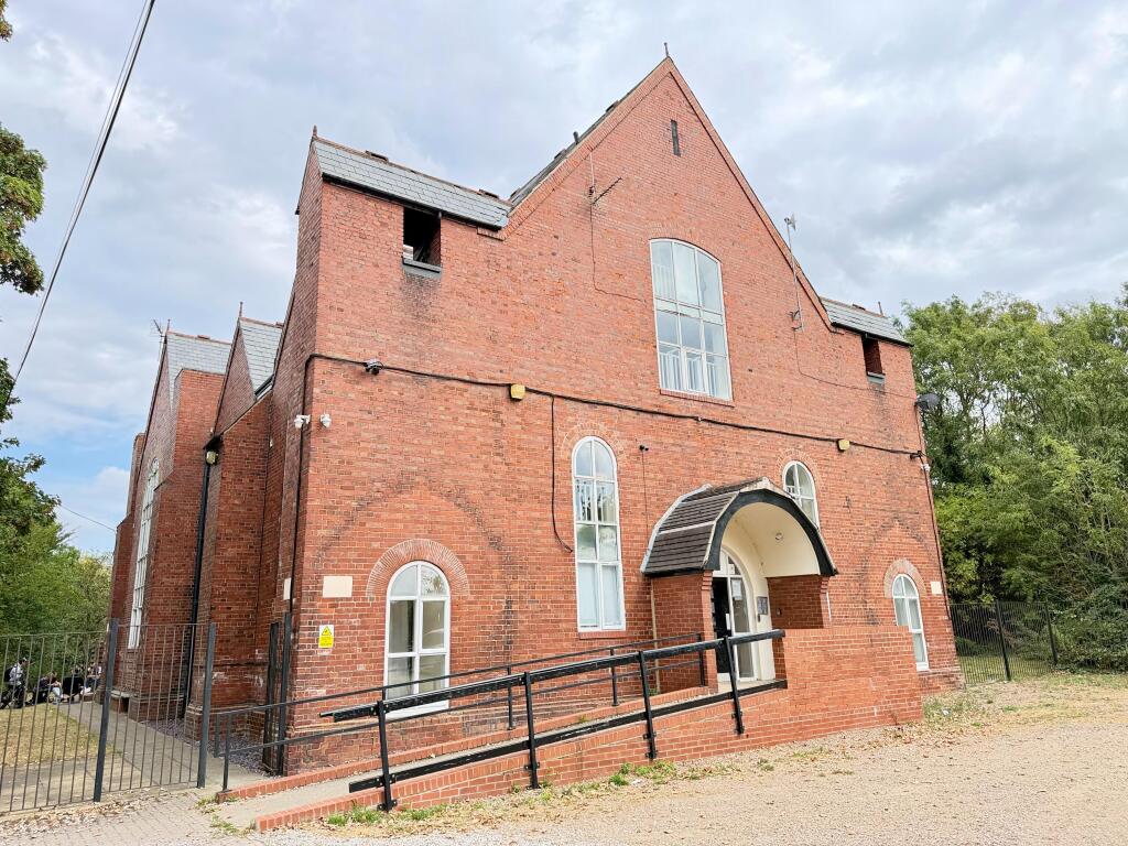 Apartment in Wakefield, Hemsworth - View 4