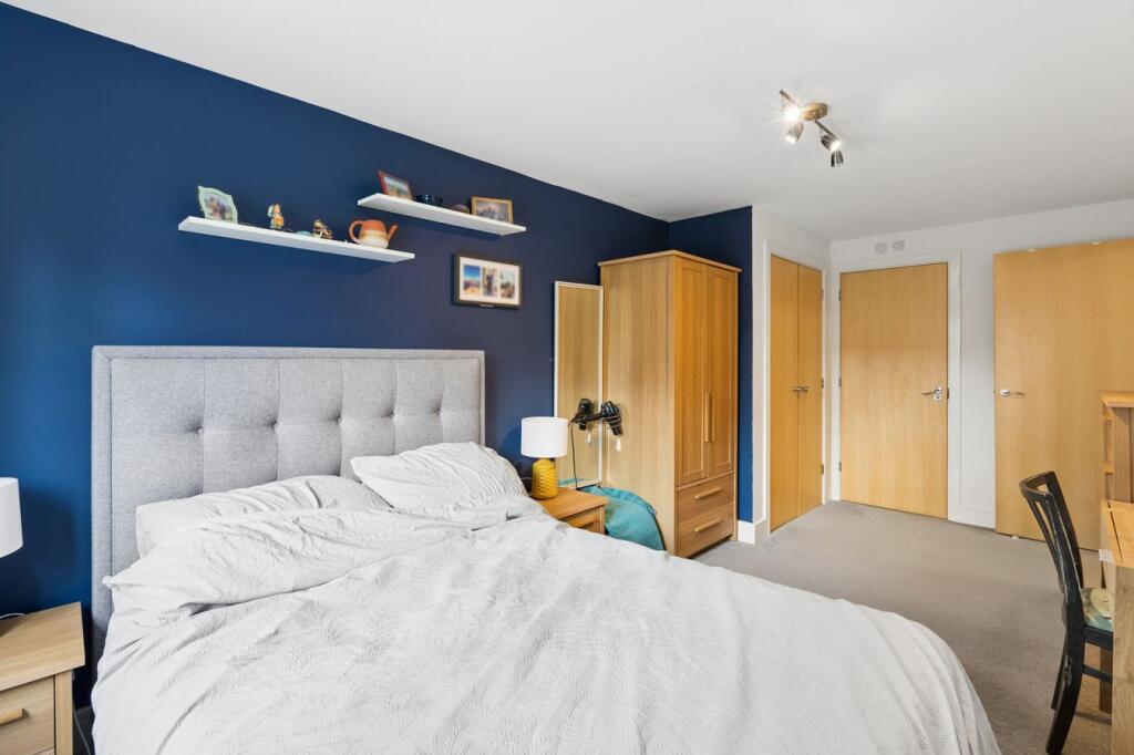 Apartment in North Hertfordshire, Benslow - More