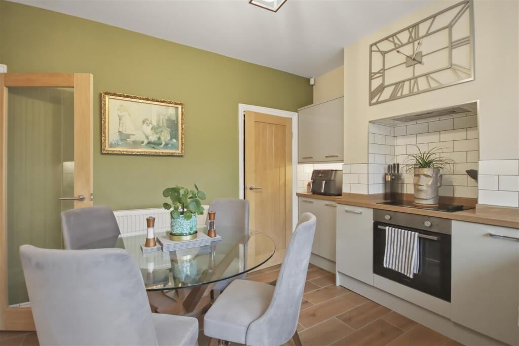 Chapel Lane East, Hasland, Chesterfield photo 5