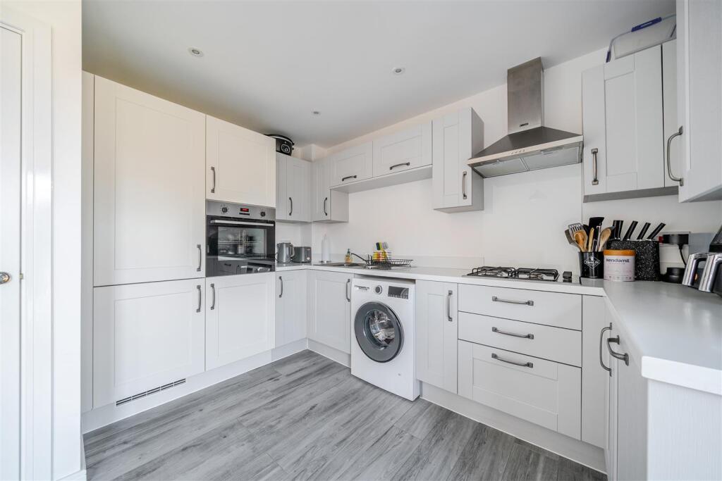 3 Chesters Place Shrewsbury, SY2 6GB photo 3
