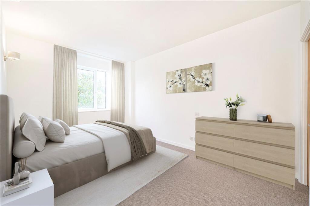 Apartment in Twickenham - View 3