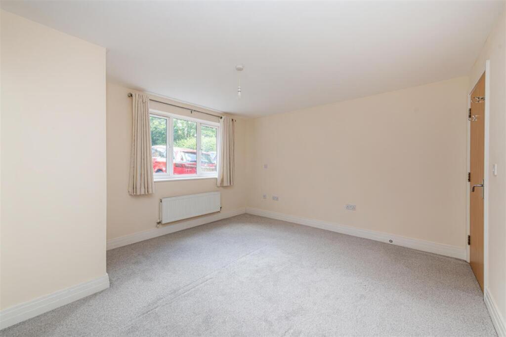 Apartment in Hemel Hempstead, Totteridge - More