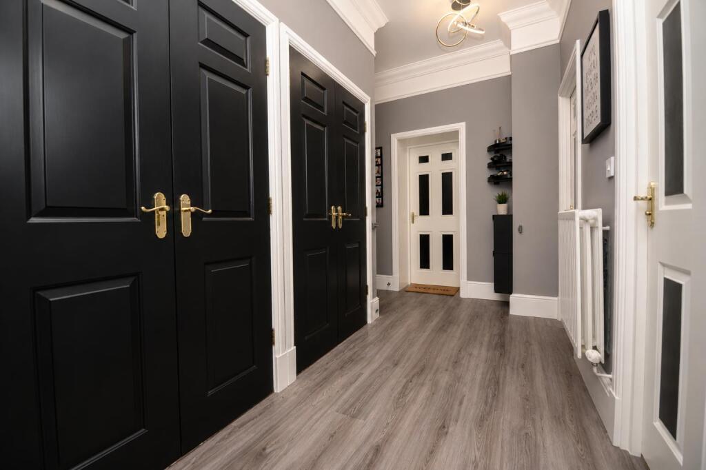 Apartment in Winchester, Wickham - More