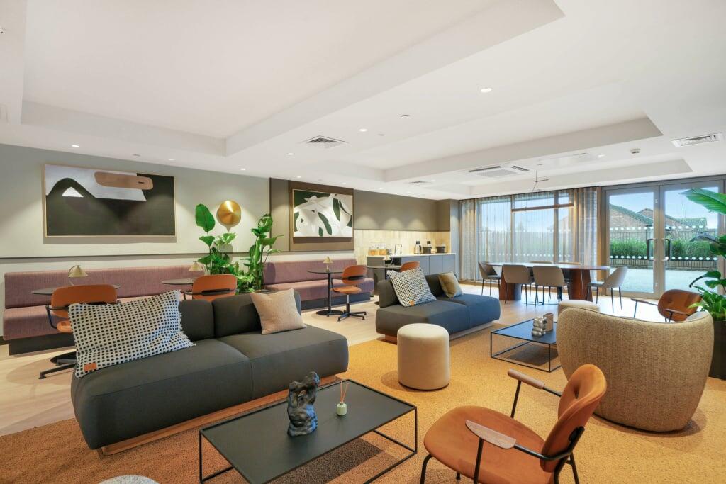 Apartment in Kingston upon Thames - View 3