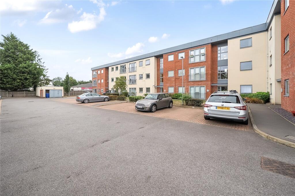 Main image of property: London Road, Binfield, Bracknell, Berkshire, RG42