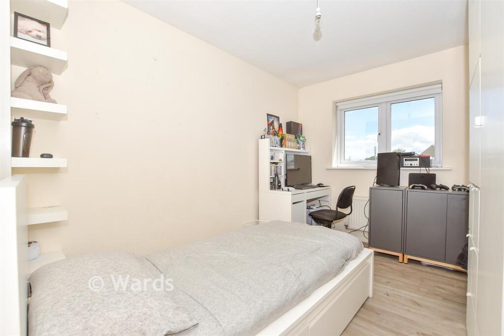 Apartment in Maidstone, Loose - More