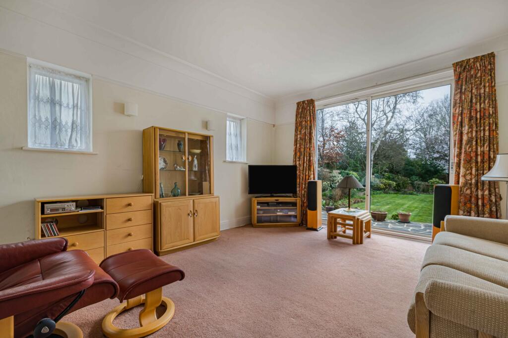 House in London - View 2