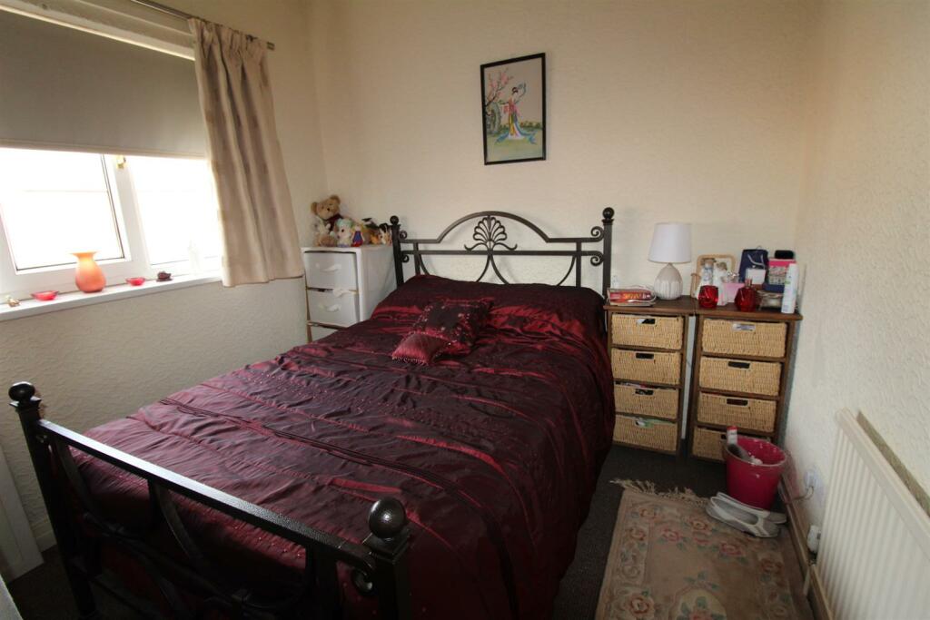 House in Barnsley, South Yorkshire - View 4