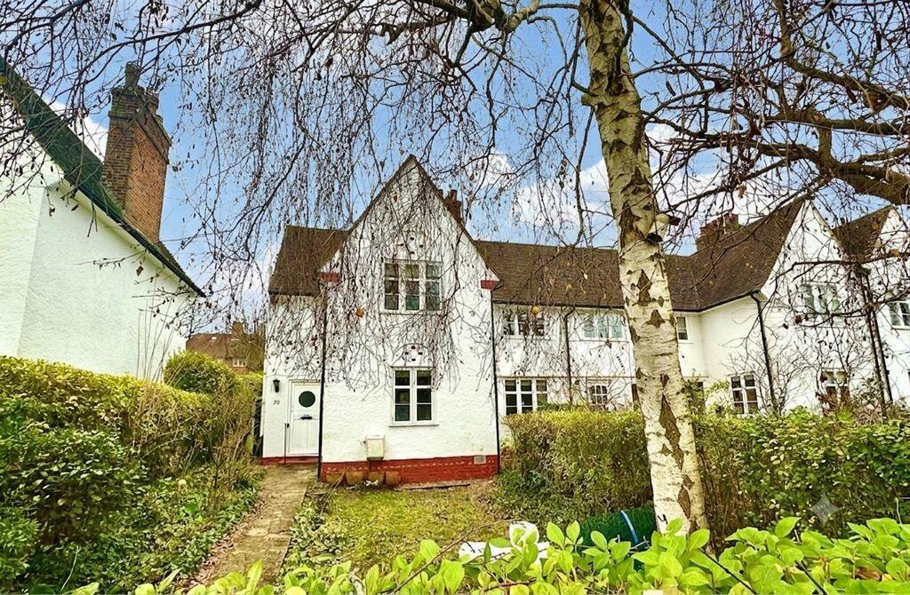 Main image of property: Wordsworth Walk, Hampstead Garden Suburb, NW11