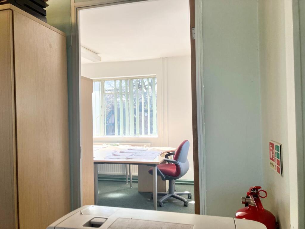 Office Space for Hire N22