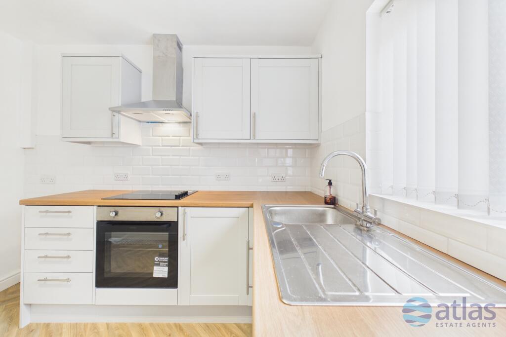 3 bedroom semi-detached house for rent
