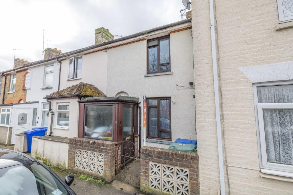 Main image of property: Orchard Place, Faversham, Kent, ME13