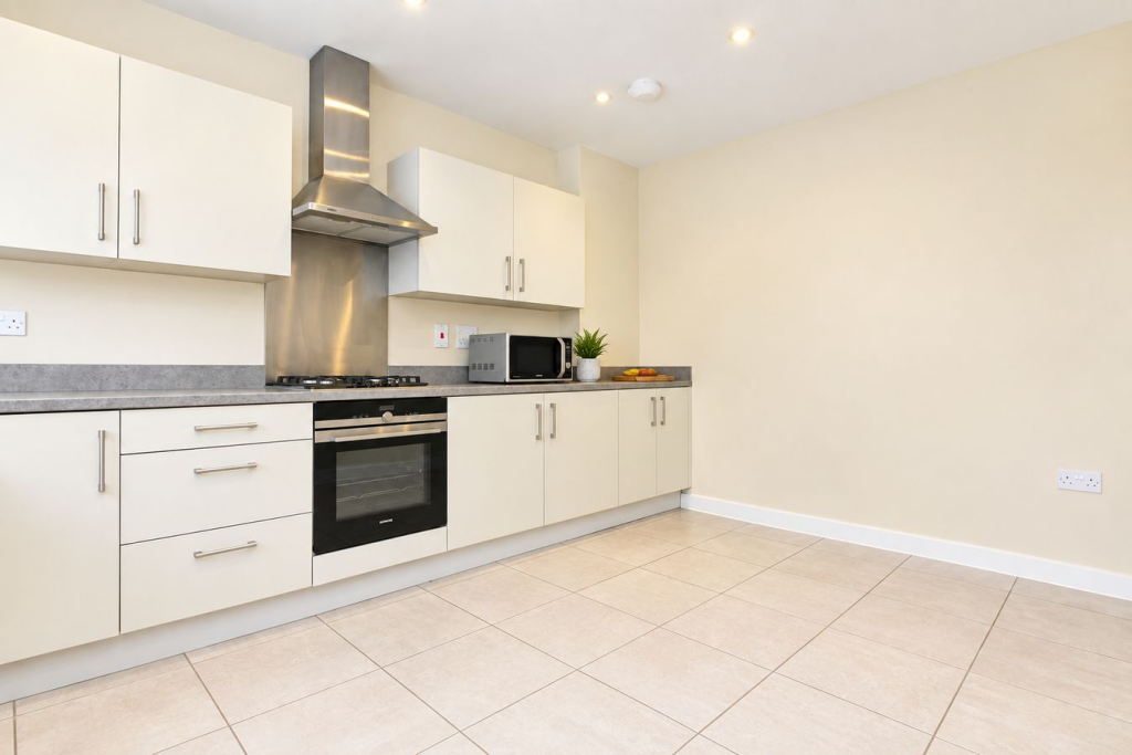 House in Clifton, Hoo Hill - View 4