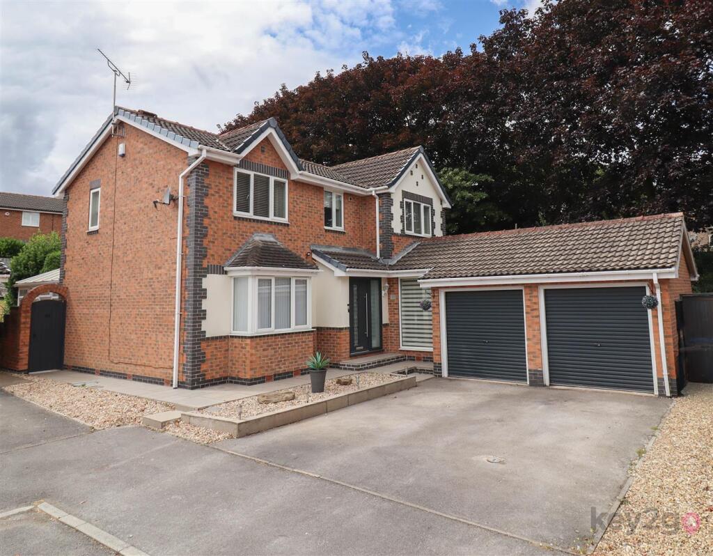 Main image of property: Farm View Close, Hackenthorpe, Sheffield, S12
