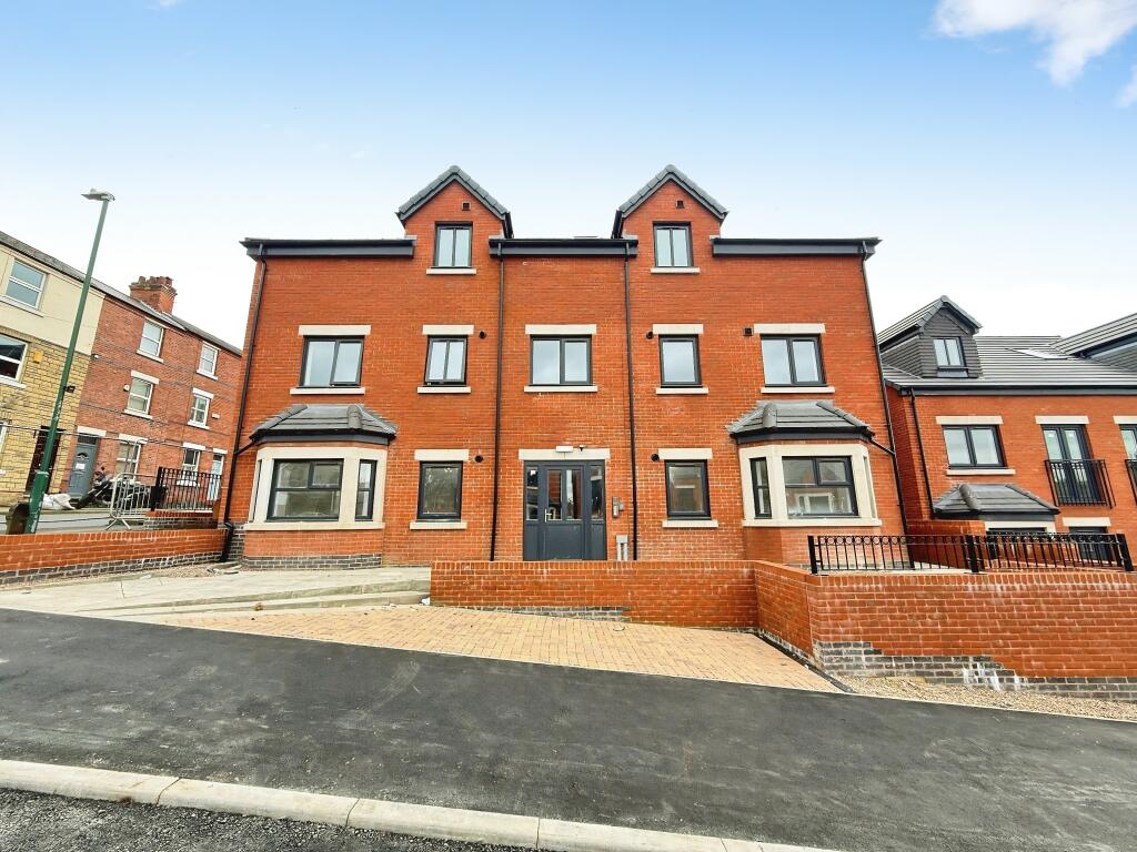 Main image of property: Spondon Street, Sherwood, NG5 4NG