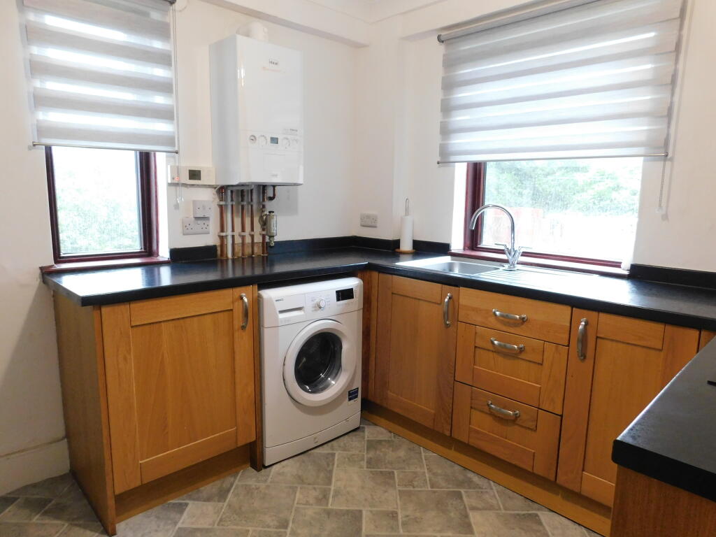 House in Paisley, Inverclyde - View 5