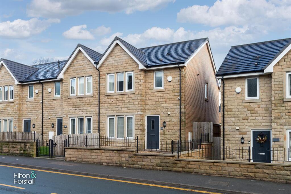 Main image of property: Skipton Road, Colne