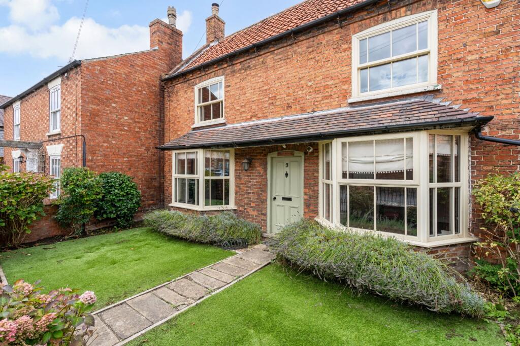 Main image of property: Field House, 3 Eagle Road, North Scarle, Lincoln, LN6