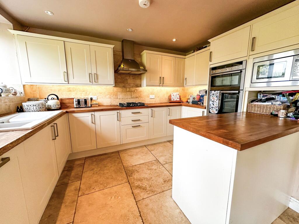 House in Cotswold, Lechlade - View 2