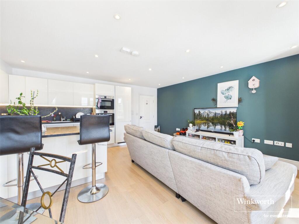 Apartment in Newbury, West Berkshire - View 3