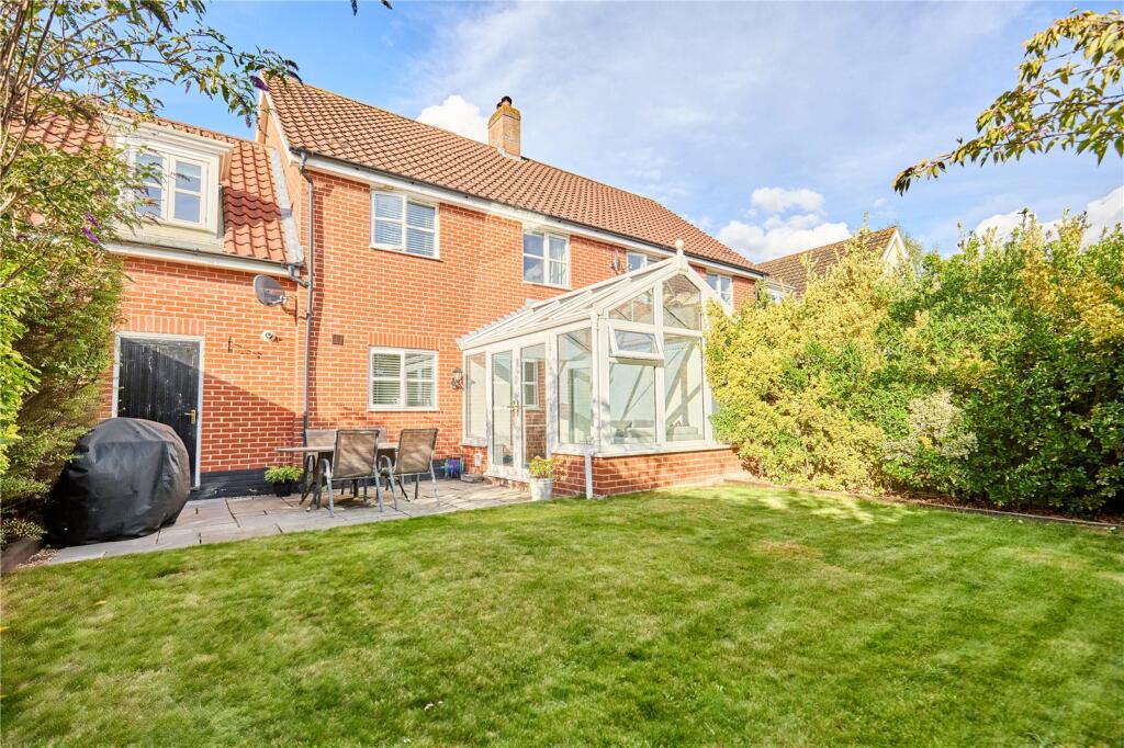 Bromedale Avenue, Mulbarton, Norwich, Norfolk, NR14 photo 3