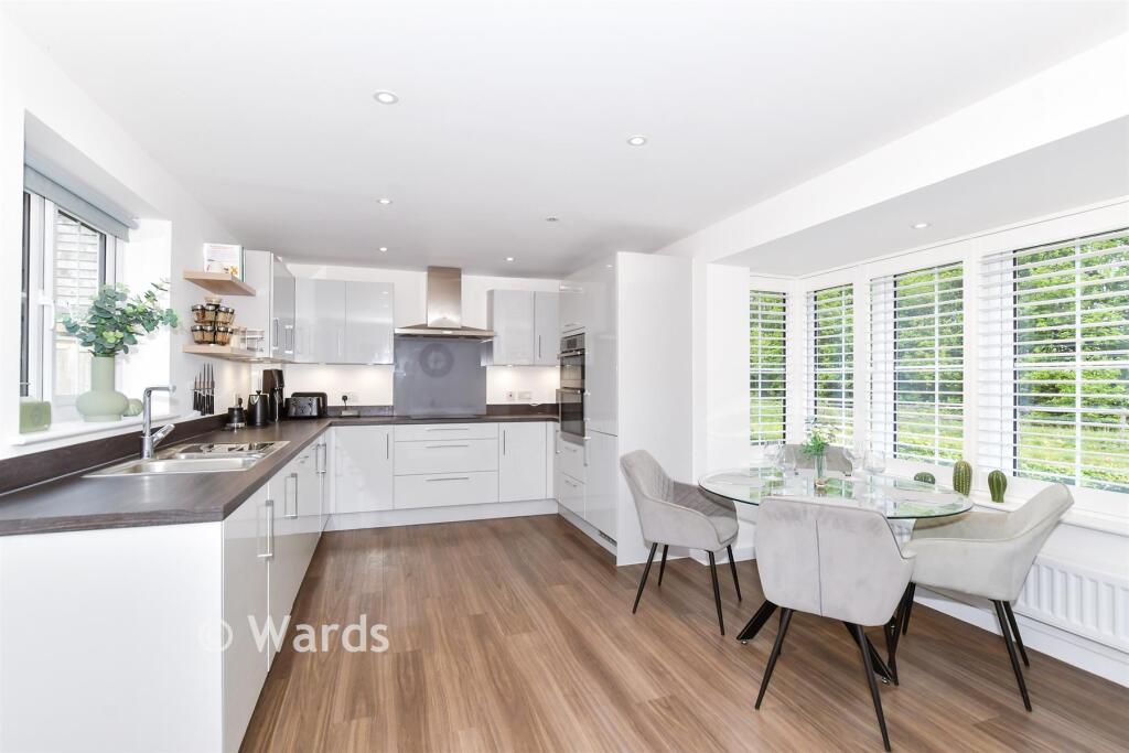 4-bed detached on Bartlett Way, Maidstone, Kent, £600,000