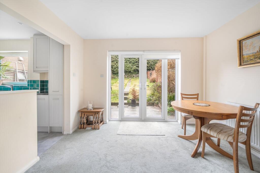 Frome Gardens, Stroud, GL5 photo 4
