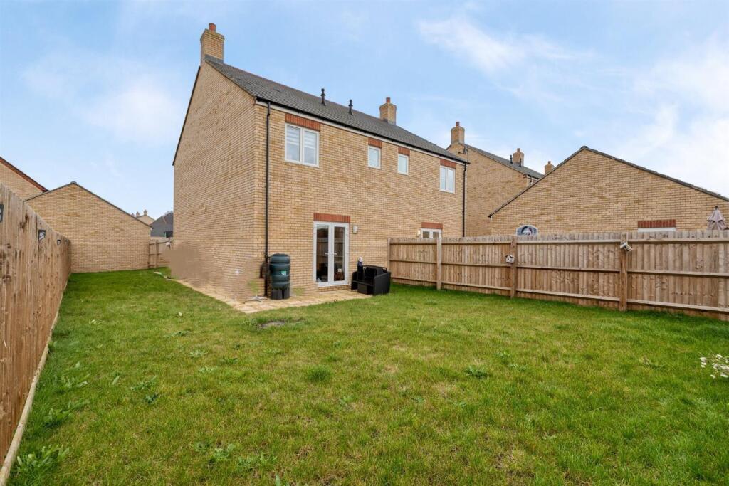 House in Stevenage - View 2