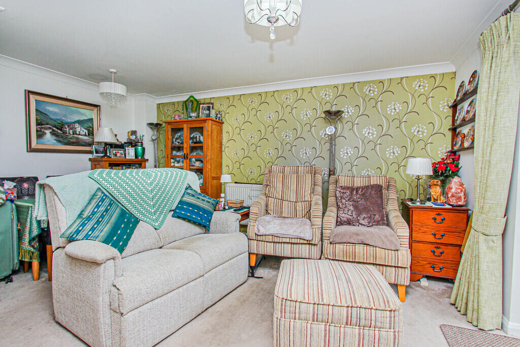 House in Finedon, North Northamptonshire - View 5