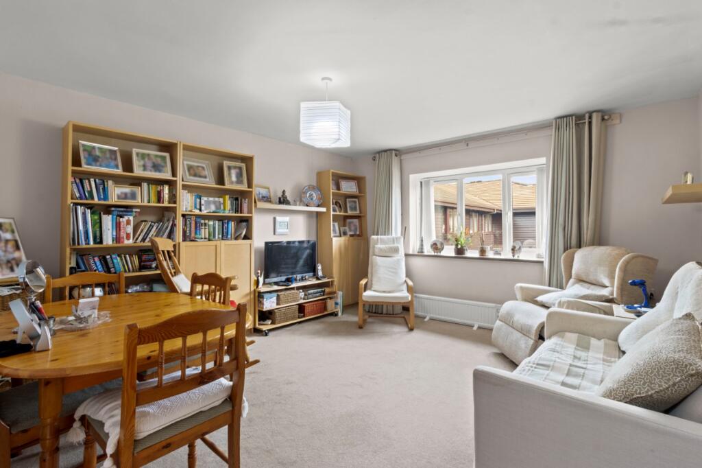 Montargis Way, Crowborough, East Sussex, TN6 photo 3