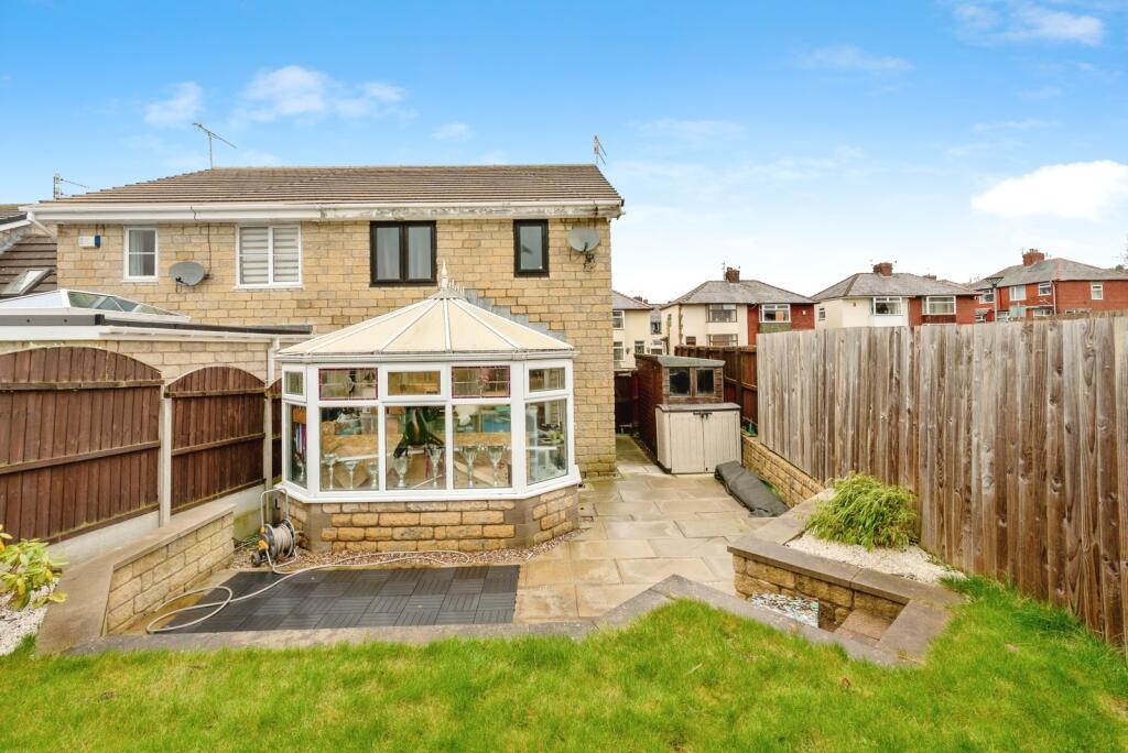 Darnley Street, Burnley, Lancashire, BB10 photo 4