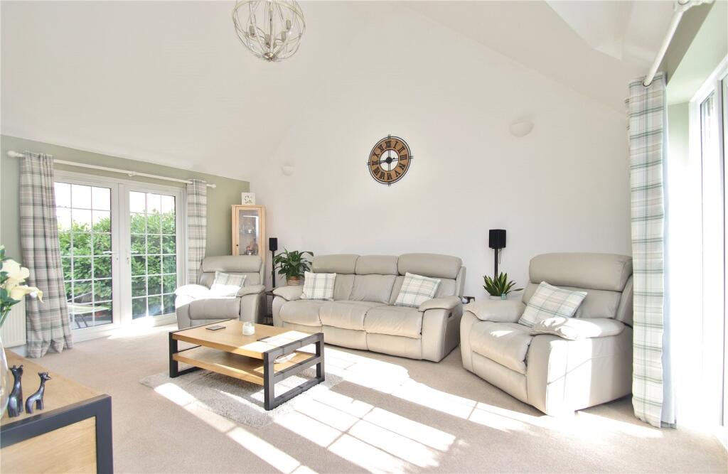 House in Verwood, Dorset - View 4