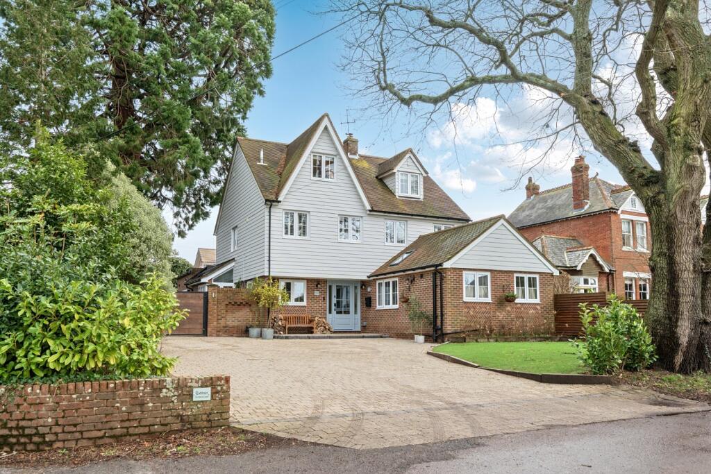Main image of property: Green Lane, Lower Swanwick, Southampton, Hampshire, SO31