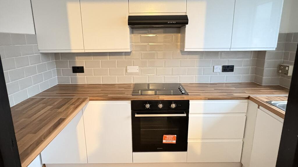 Sandford Road, Winscombe, North Somerset. BS25 1HP photo 3