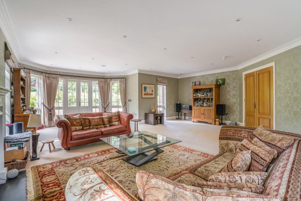 House in Slough - View 4
