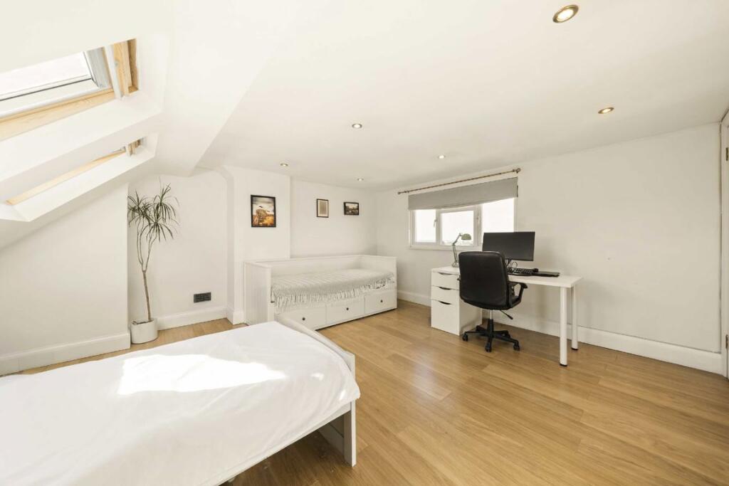 House in London - More