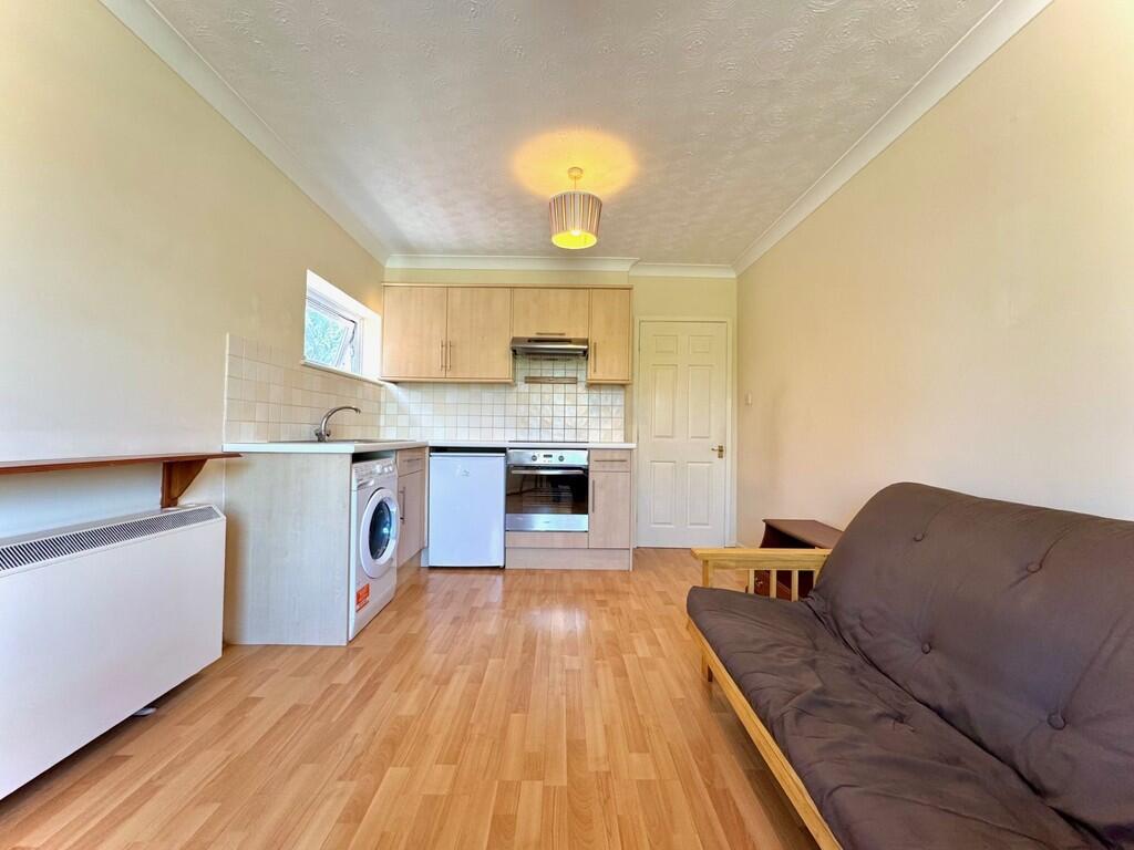 Main image of property: Wokingham Road, Reading