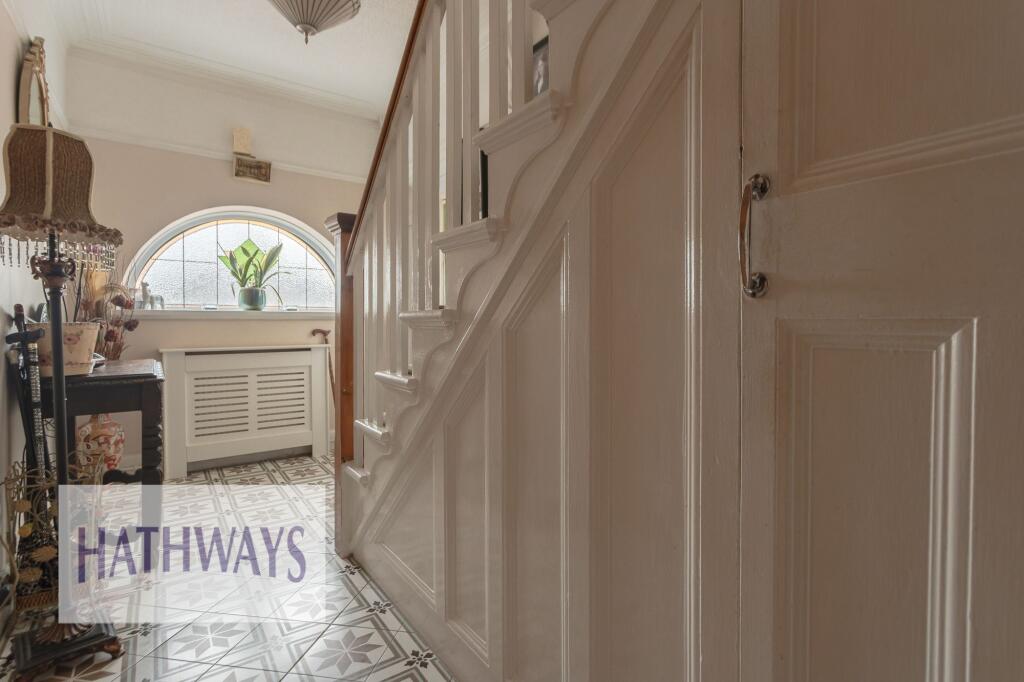 House in Newport - View 5