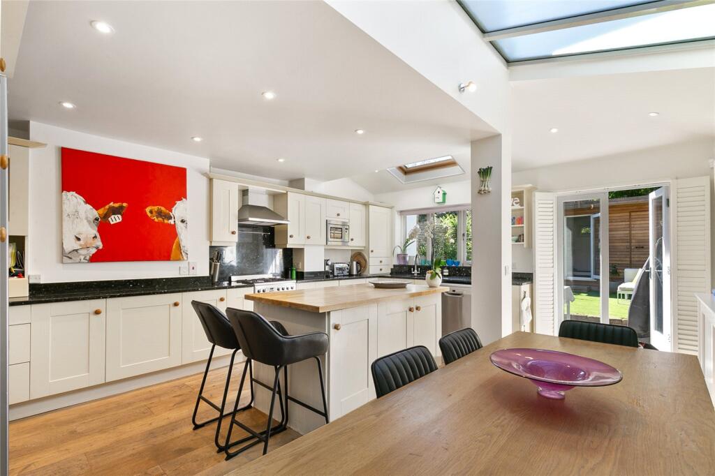 Laitwood Road, SW12 photo 3