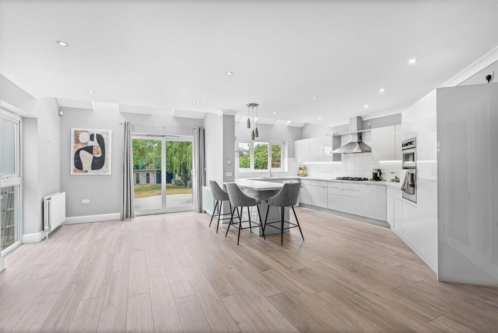 House in Watford - View 4