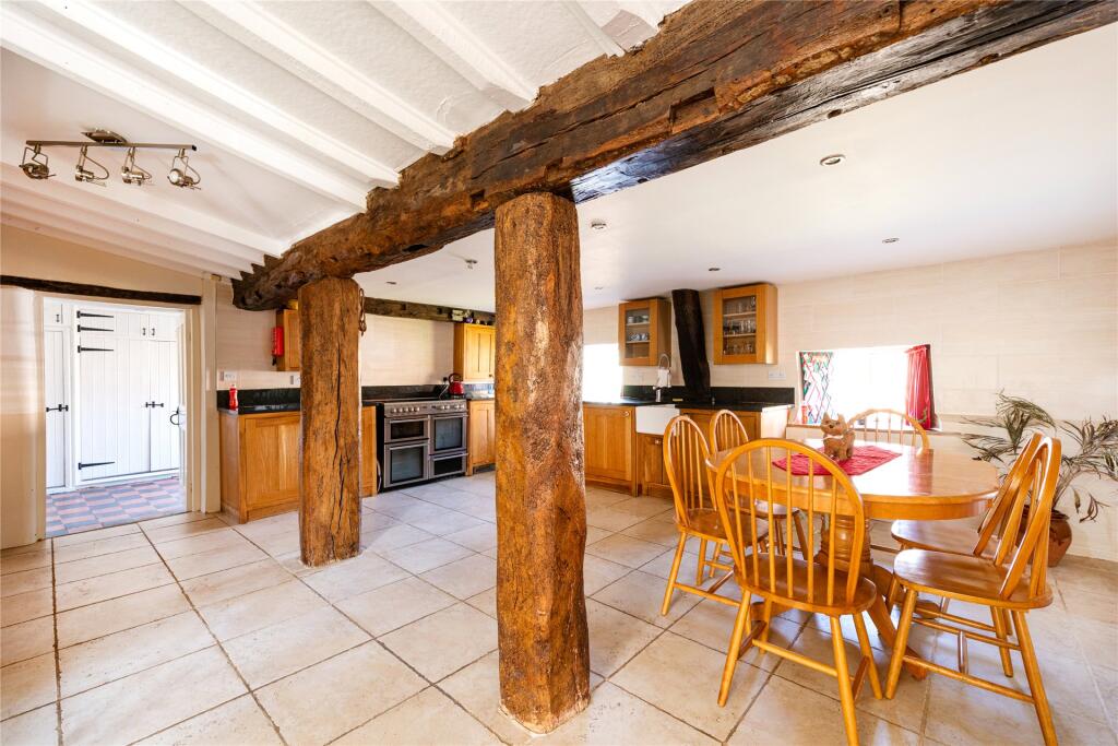 Silver Street, Chacombe, Banbury, Northamptonshire, OX17 photo 3