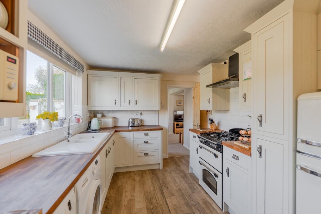 West End, Brampton, Huntingdon, Cambridgeshire, PE28 4SD photo 3