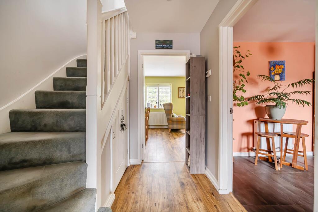 4, Saxon Meadow, Colyton.Devon photo 2