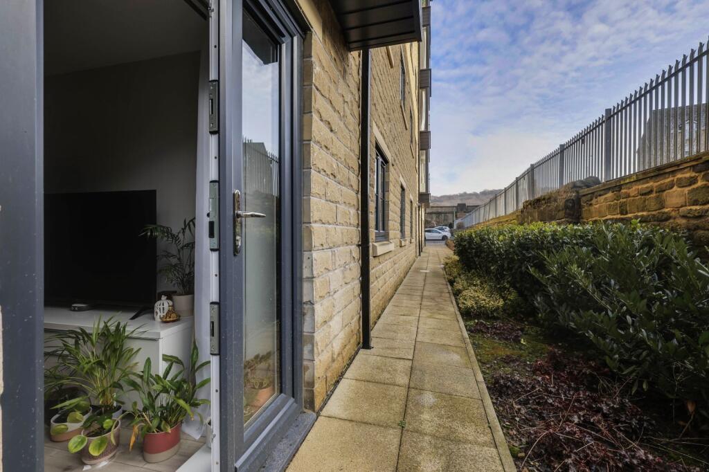 Additional image 7 of Harrogate Road, Bradford, West Yorkshire, BD10