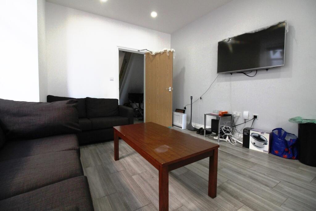 House in Cardiff, Gabalfa - View 3