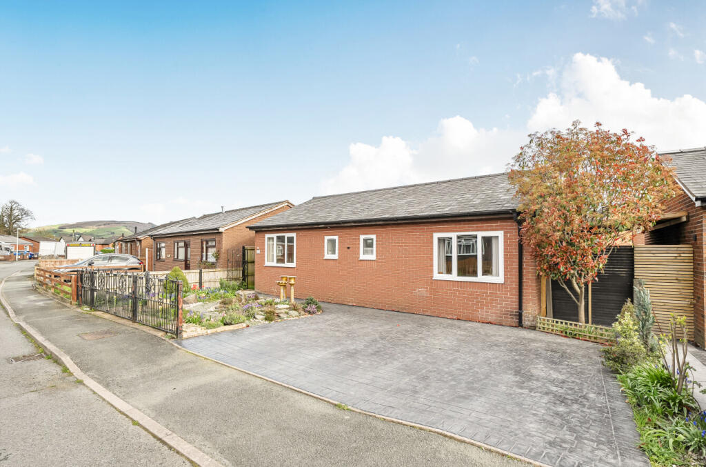 Main image of property: Caeglas, Welshpool, Powys, SY21