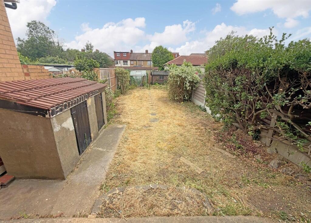 House in London - View 5