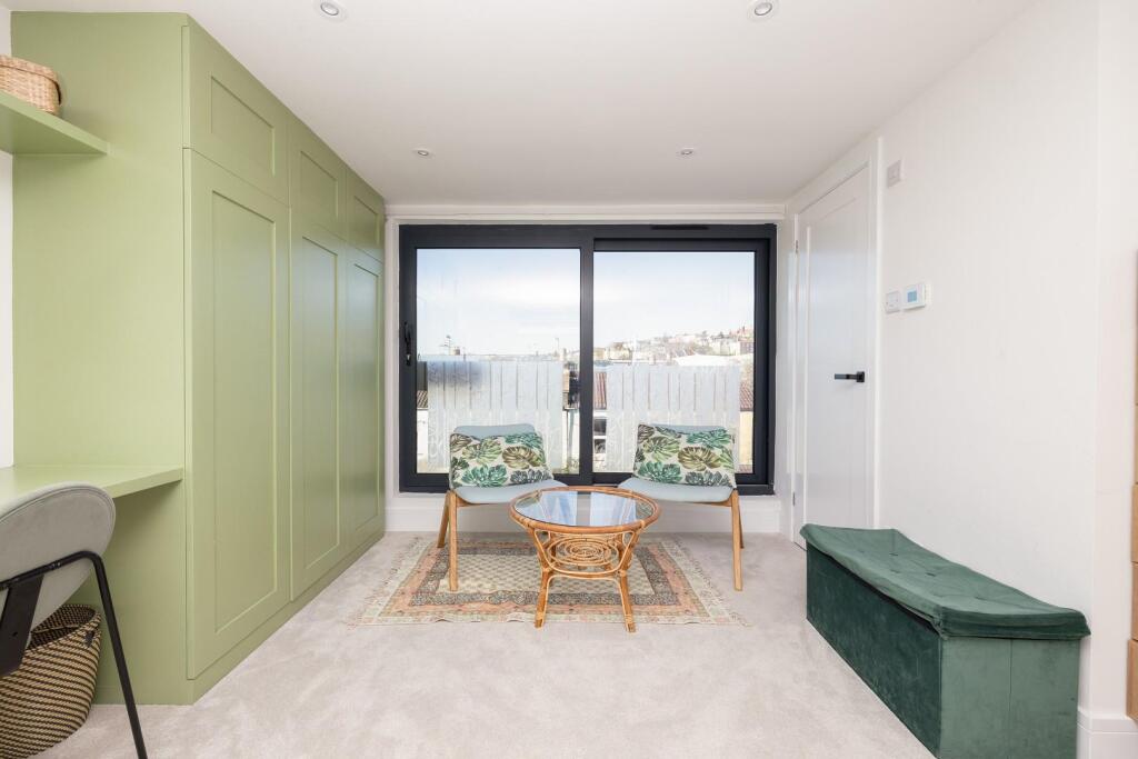 House in Bristol - View 5