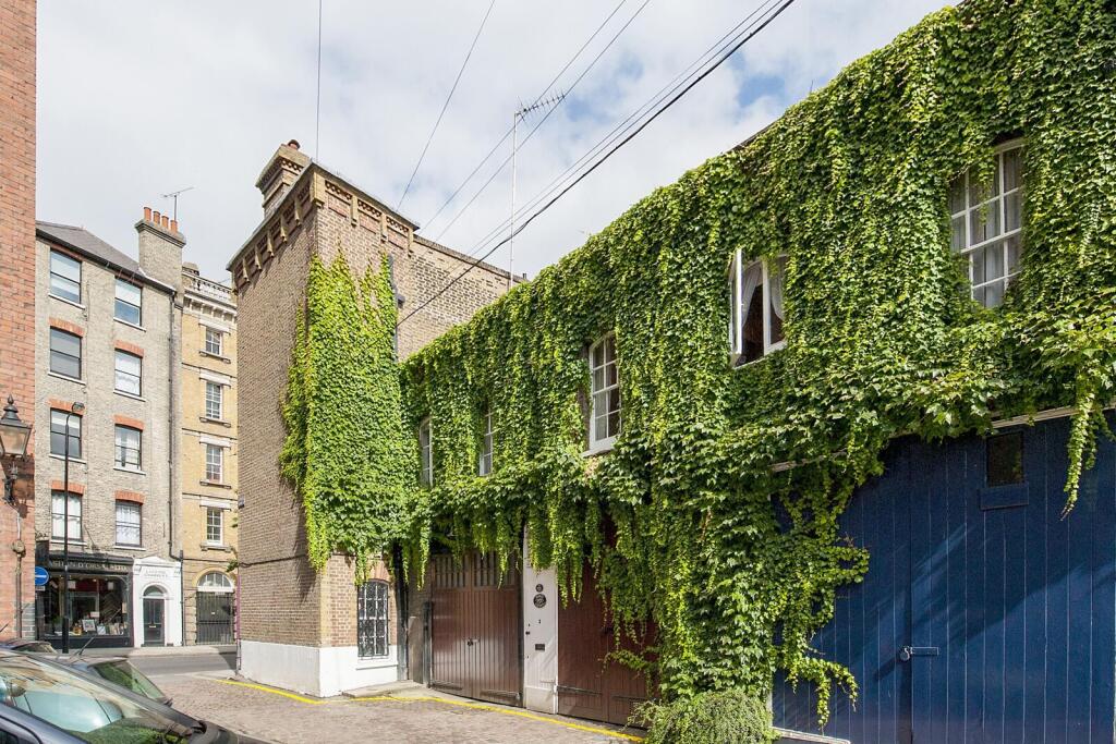 Main image of property: Lucerne Mews, Notting Hill Gate, London, W8